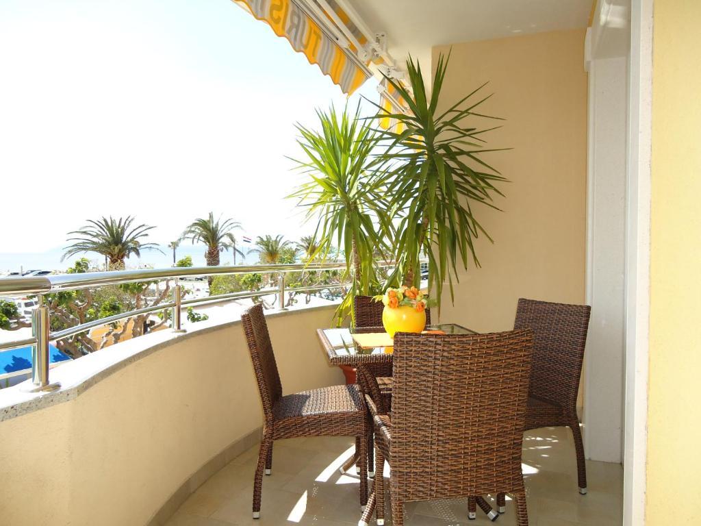 Villa Grgo Apartments Tucepi Phòng bức ảnh