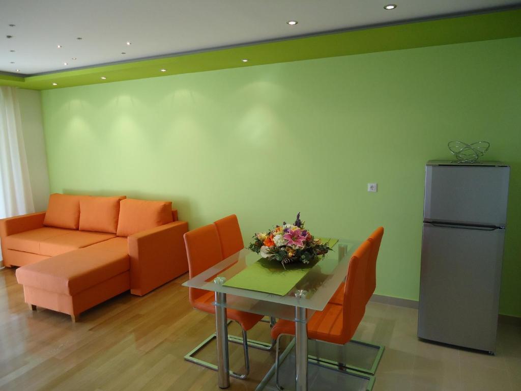 Villa Grgo Apartments Tucepi Phòng bức ảnh