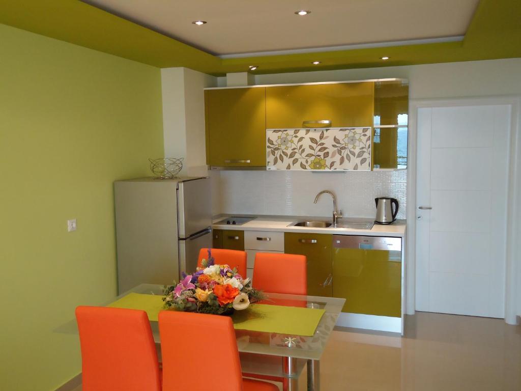 Villa Grgo Apartments Tucepi Phòng bức ảnh