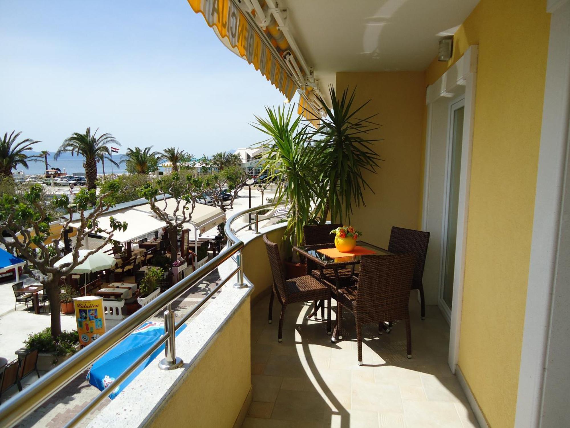 Villa Grgo Apartments Tucepi Ngoại thất bức ảnh