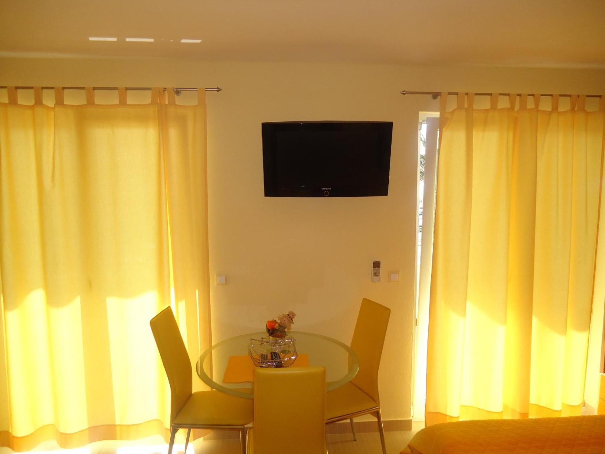 Villa Grgo Apartments Tucepi Ngoại thất bức ảnh