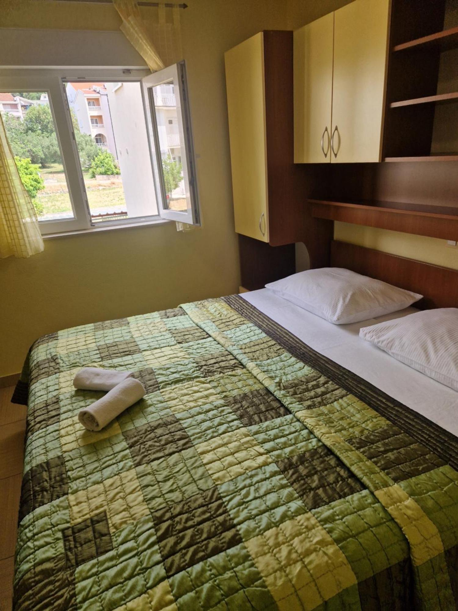 Villa Grgo Apartments Tucepi Ngoại thất bức ảnh