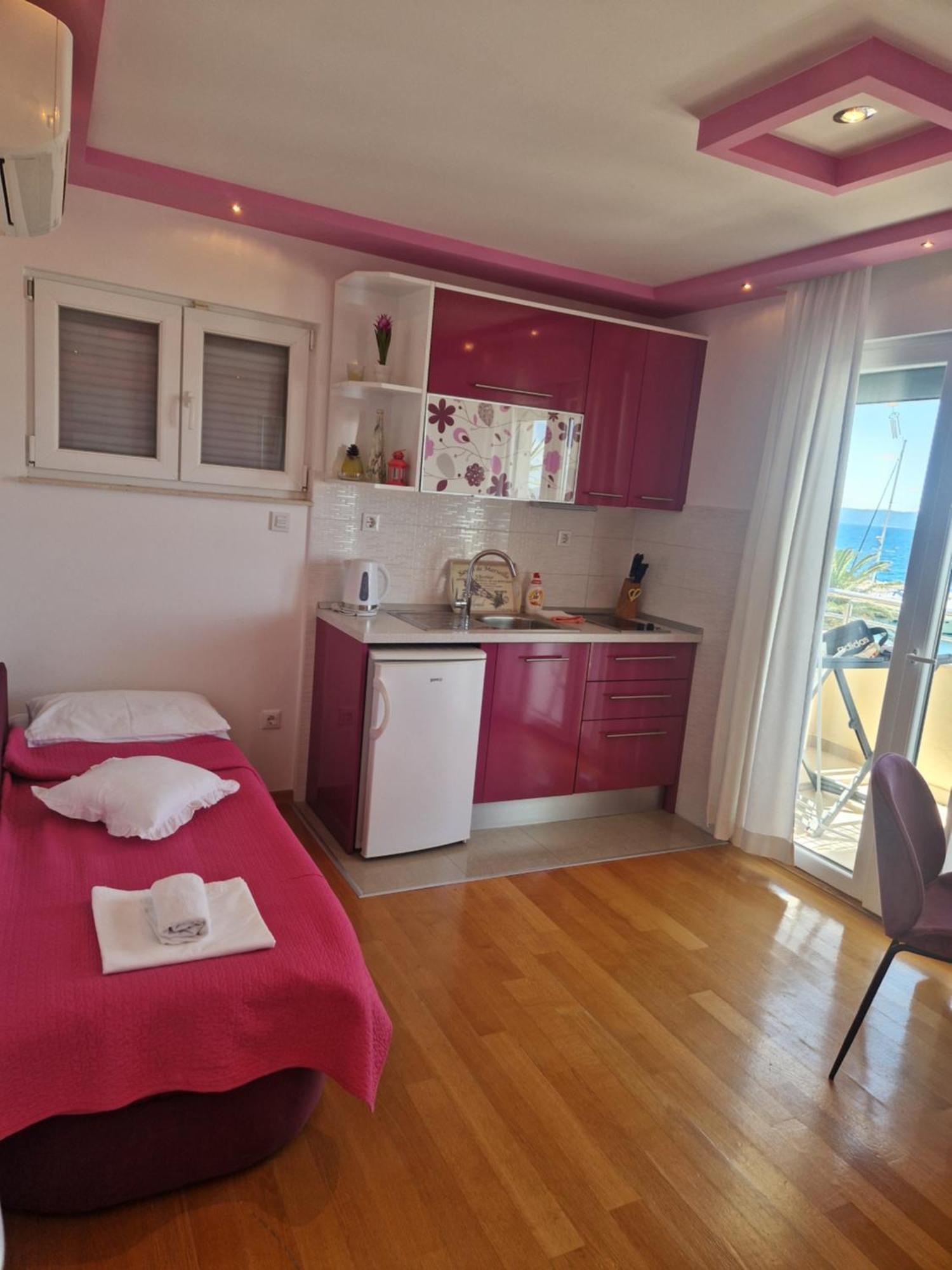 Villa Grgo Apartments Tucepi Ngoại thất bức ảnh