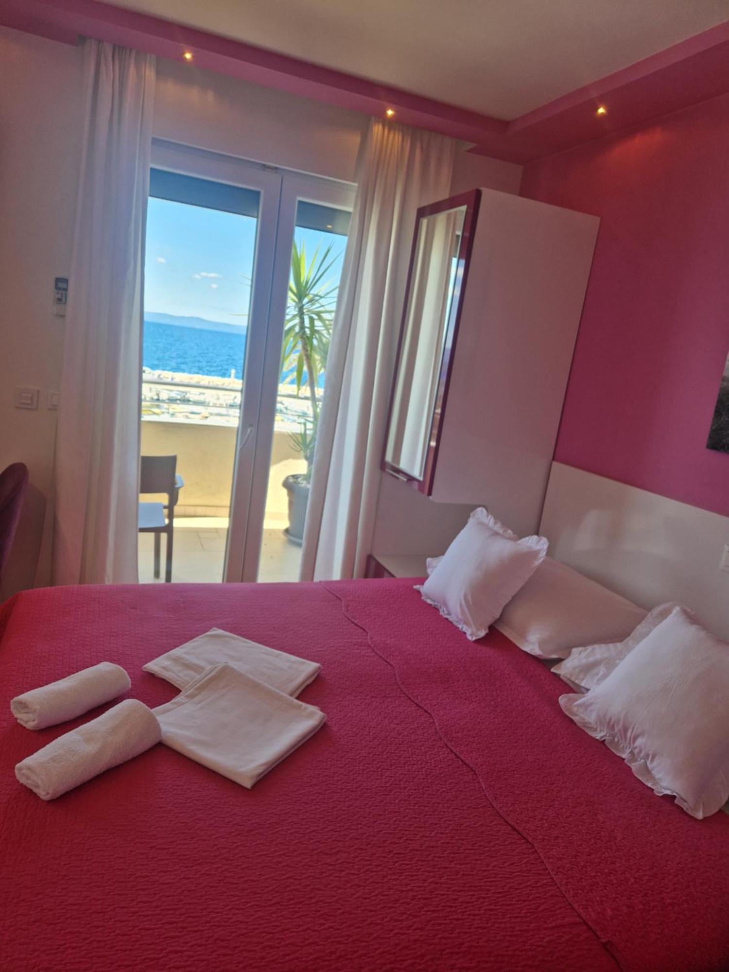 Villa Grgo Apartments Tucepi Ngoại thất bức ảnh